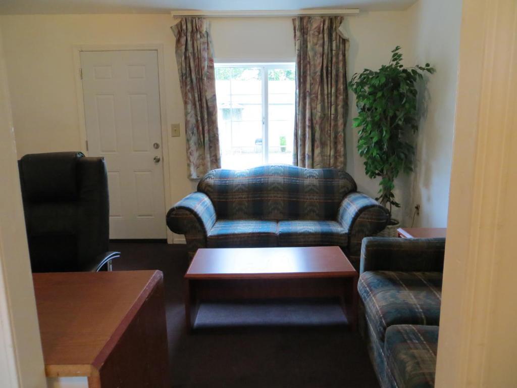 Madison Suites Motel Портленд Номер фото