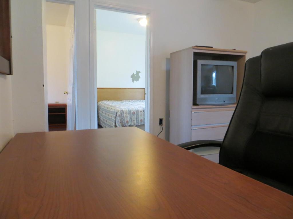 Madison Suites Motel Портленд Екстер'єр фото